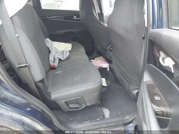 5XYPGDA59KG547468 2019 KIA SORENTO - Image 8