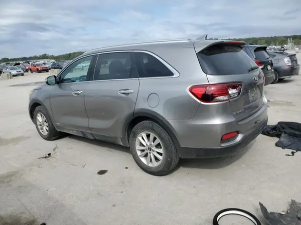 5XYPGDA59KG552525 2019 KIA SORENTO - Image 2