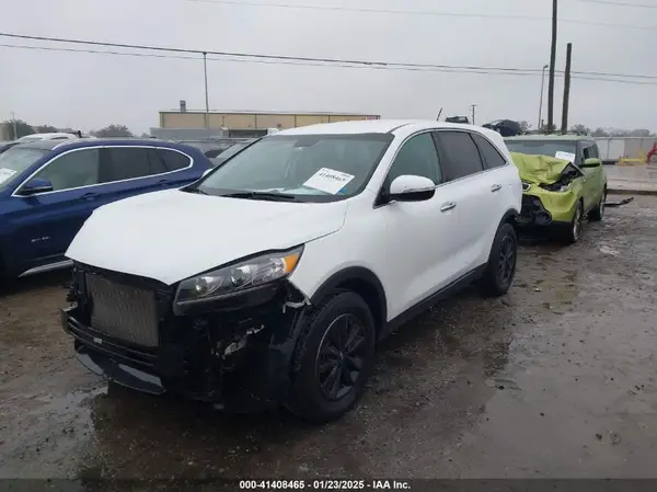 5XYPGDA59KG552847 2019 KIA SORENTO - Image 2