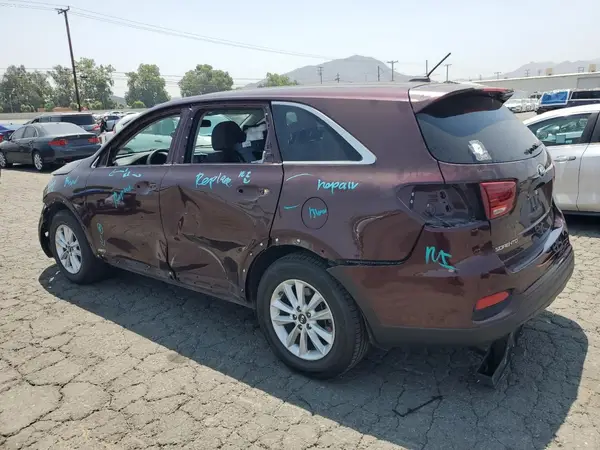 5XYPGDA59KG558809 2019 KIA SORENTO - Image 2