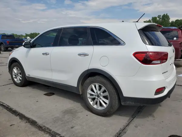 5XYPGDA59KG558888 2019 KIA SORENTO - Image 2