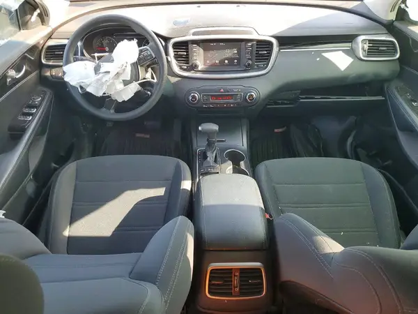 5XYPGDA59KG569664 2019 KIA SORENTO - Image 8