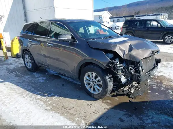 5XYPGDA59KG570278 2019 KIA SORENTO - Image 1