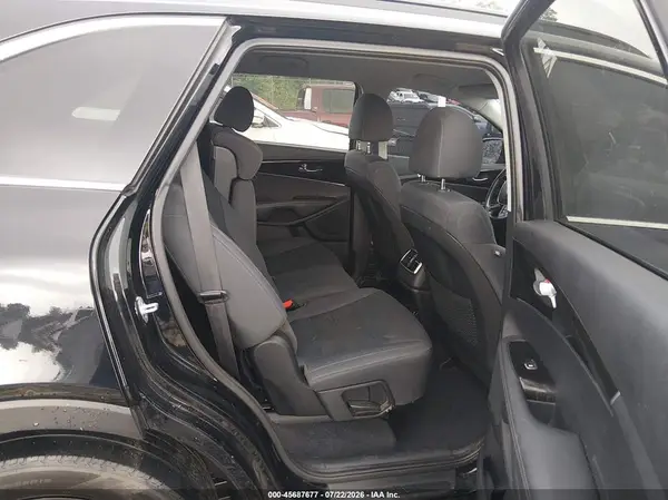 5XYPGDA59KG587274 2019 KIA SORENTO - Image 8