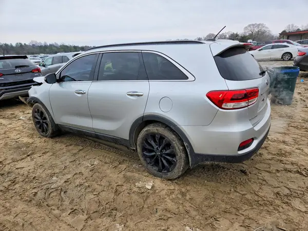 5XYPGDA59KG592443 2019 KIA SORENTO - Image 2