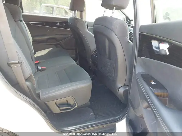 5XYPGDA59LG616810 2020 KIA SORENTO - Image 8
