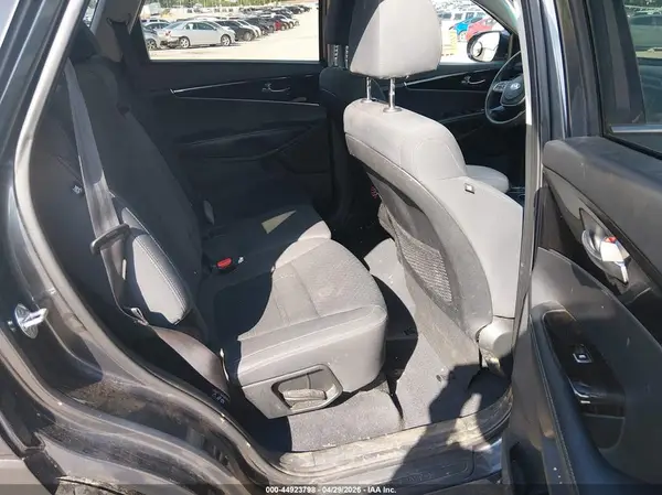 5XYPGDA59LG621246 2020 KIA SORENTO - Image 8
