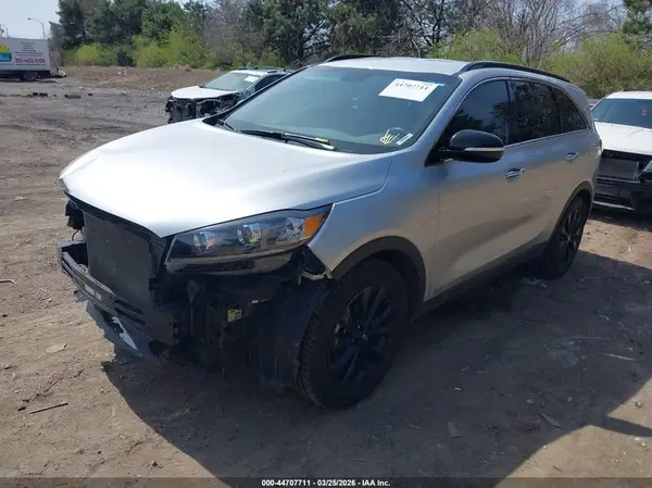 5XYPGDA59LG637639 2020 KIA SORENTO - Image 2