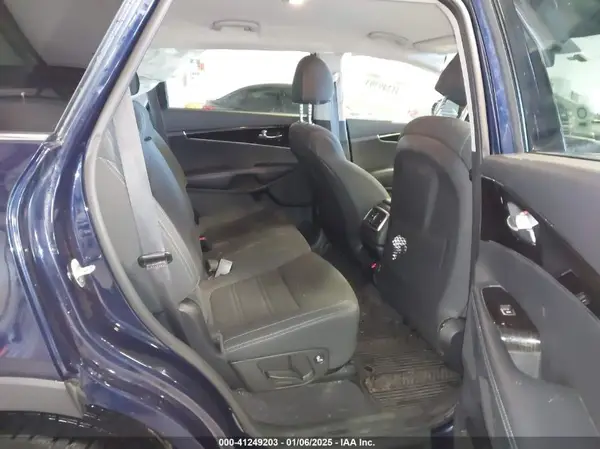 5XYPGDA59LG688865 2020 KIA SORENTO - Image 8