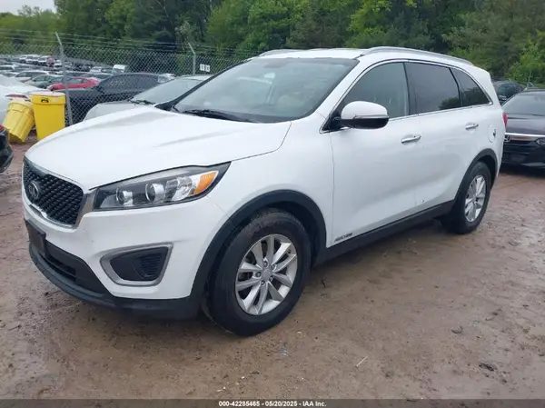 5XYPGDA5XGG025360 2016 KIA SORENTO - Image 2
