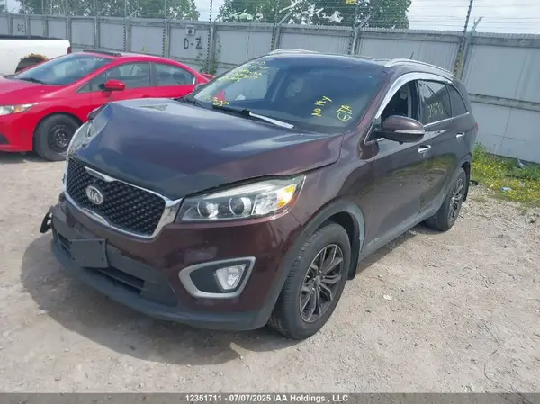 5XYPGDA5XGG027013 2016 KIA SORENTO - Image 2