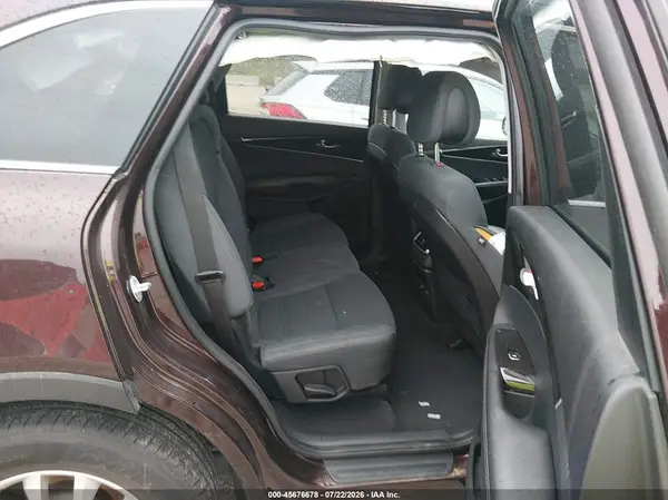 5XYPGDA5XGG049402 2016 KIA SORENTO - Image 8