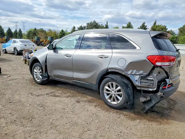 5XYPGDA5XGG086112 2016 KIA SORENTO - Image 2