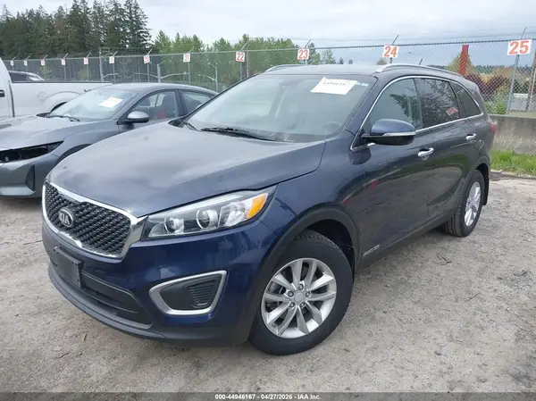 5XYPGDA5XGG095103 2016 KIA SORENTO - Image 2