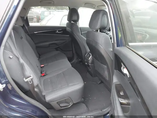 5XYPGDA5XGG095103 2016 KIA SORENTO - Image 8