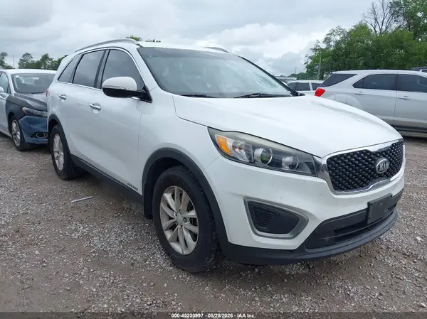 5XYPGDA5XGG098664 2016 KIA SORENTO - Image 1