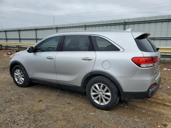 5XYPGDA5XGG109579 2016 KIA SORENTO - Image 2