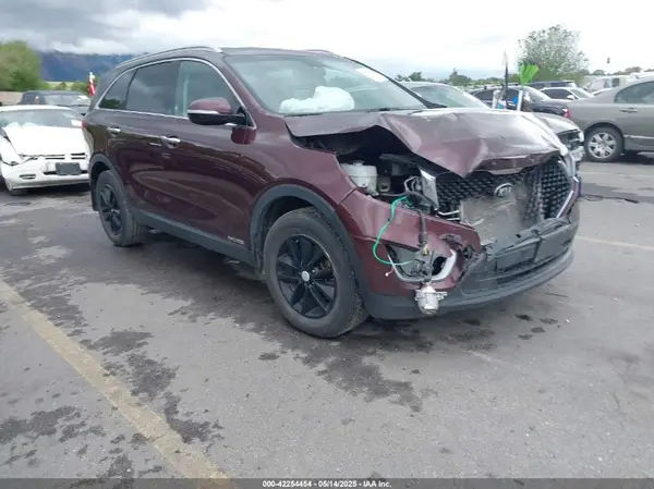 5XYPGDA5XGG128486 2016 KIA SORENTO - Image 1