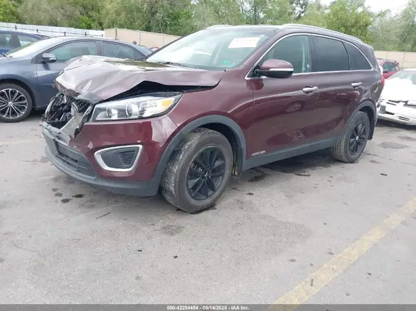 5XYPGDA5XGG128486 2016 KIA SORENTO - Image 2