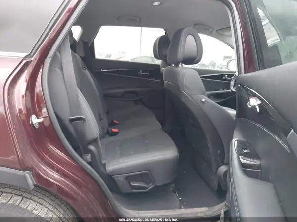 5XYPGDA5XGG128486 2016 KIA SORENTO - Image 8