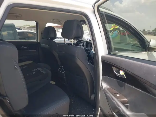 5XYPGDA5XGG130500 2016 KIA SORENTO - Image 8