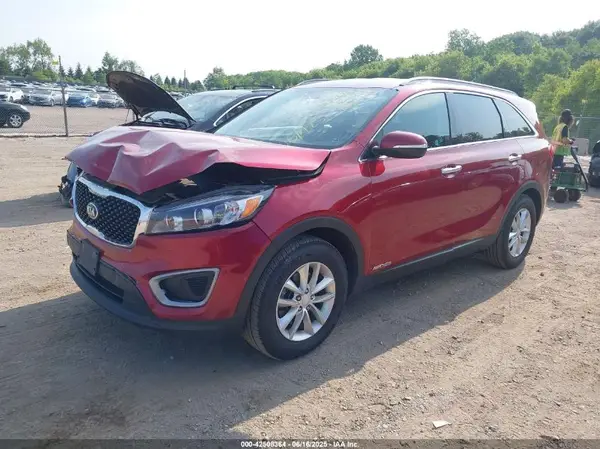 5XYPGDA5XGG131341 2016 KIA SORENTO - Image 2