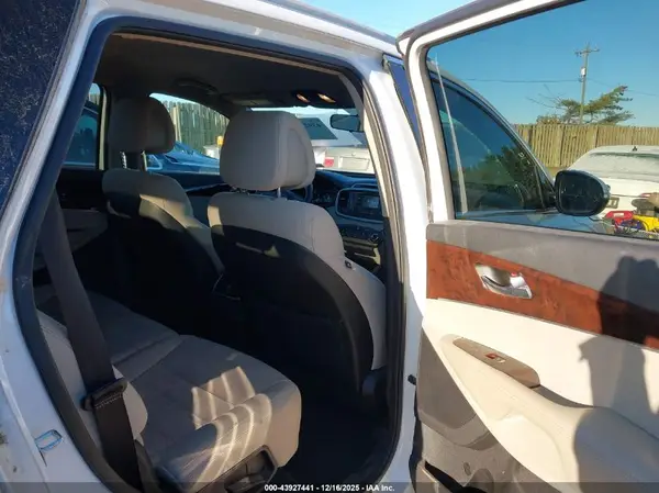 5XYPGDA5XGG143845 2016 KIA SORENTO - Image 8