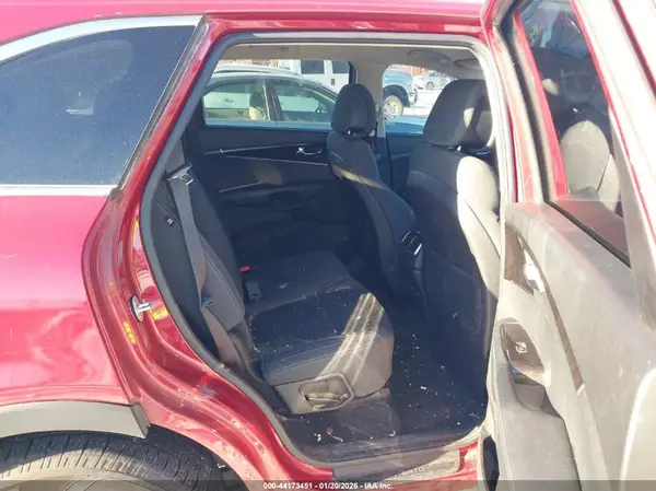 5XYPGDA5XGG154831 2016 KIA SORENTO - Image 8