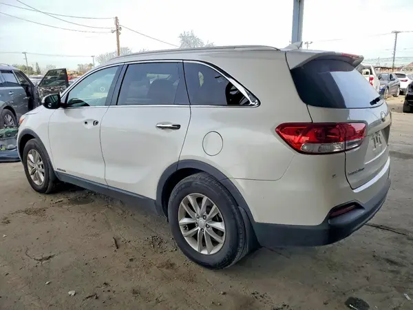 5XYPGDA5XGG163030 2016 KIA SORENTO - Image 2