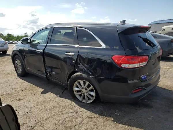 5XYPGDA5XGG163643 2016 KIA SORENTO - Image 2