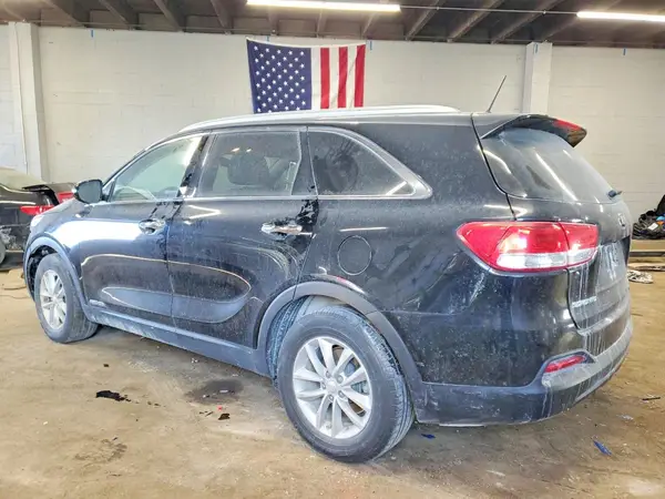 5XYPGDA5XGG177610 2016 KIA SORENTO - Image 2