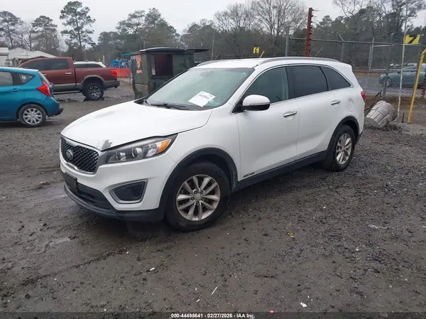 5XYPGDA5XGG179325 2016 KIA SORENTO - Image 2