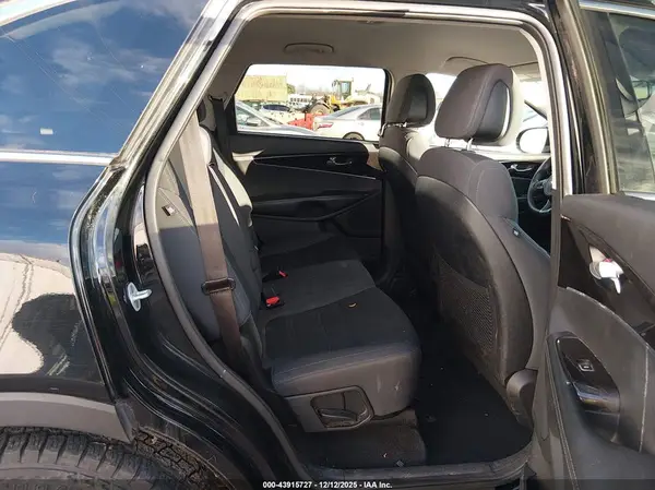 5XYPGDA5XGG179647 2016 KIA SORENTO - Image 8