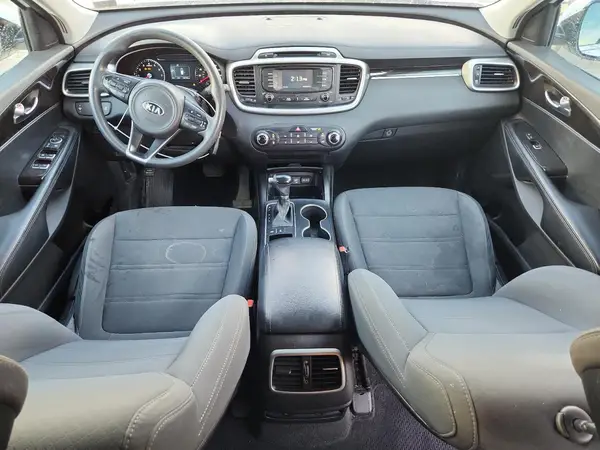 5XYPGDA5XHG197339 2017 KIA SORENTO - Image 8