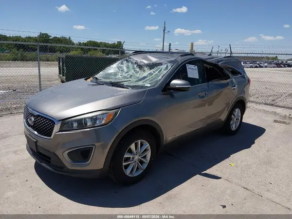 5XYPGDA5XHG199253 2017 KIA SORENTO - Image 2