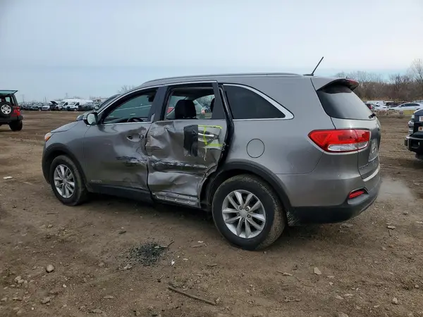 5XYPGDA5XHG207870 2017 KIA SORENTO - Image 2