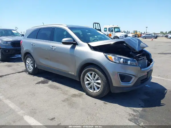 5XYPGDA5XHG207951 2017 KIA SORENTO - Image 1