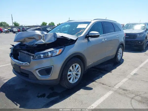 5XYPGDA5XHG207951 2017 KIA SORENTO - Image 2