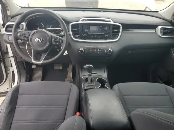 5XYPGDA5XHG209599 2017 KIA SORENTO - Image 8