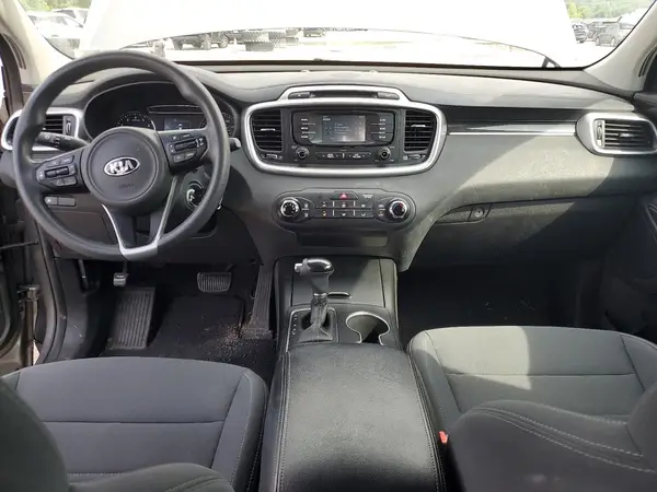 5XYPGDA5XHG209702 2017 KIA SORENTO - Image 8