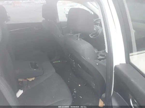 5XYPGDA5XHG222840 2017 KIA SORENTO - Image 8