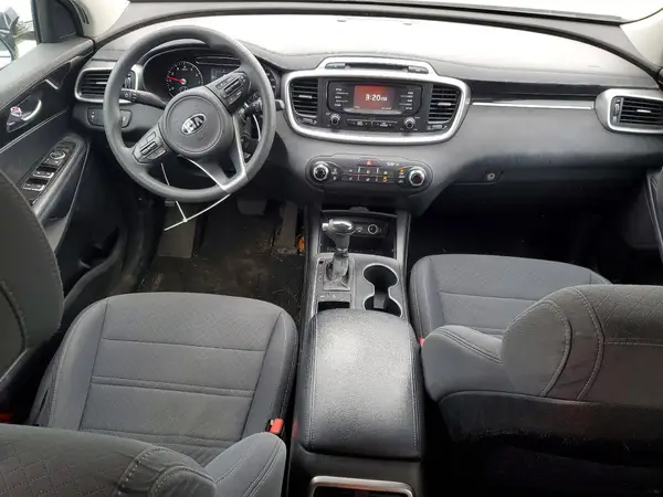 5XYPGDA5XHG227424 2017 KIA SORENTO - Image 8