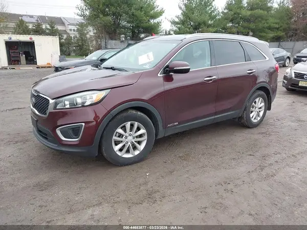 5XYPGDA5XHG240979 2017 KIA SORENTO - Image 2