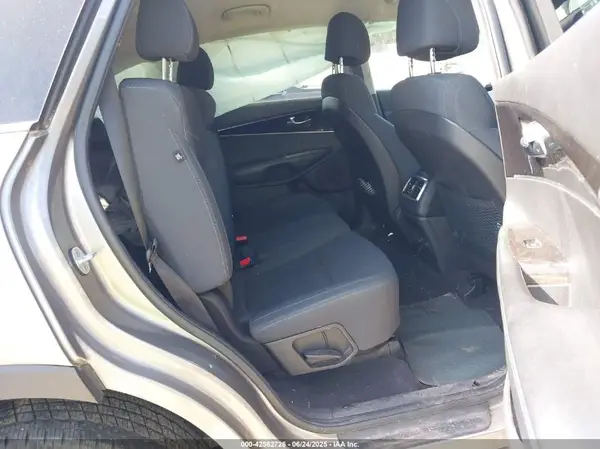 5XYPGDA5XHG241405 2017 KIA SORENTO - Image 8