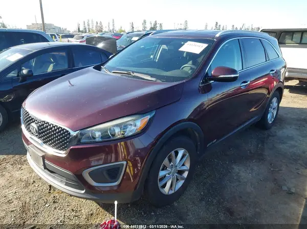 5XYPGDA5XHG281516 2017 KIA SORENTO - Image 2