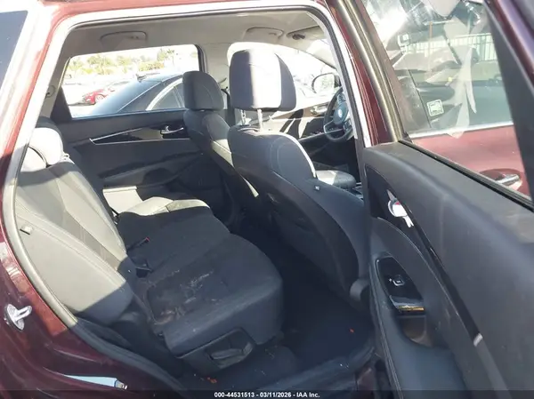 5XYPGDA5XHG281516 2017 KIA SORENTO - Image 8