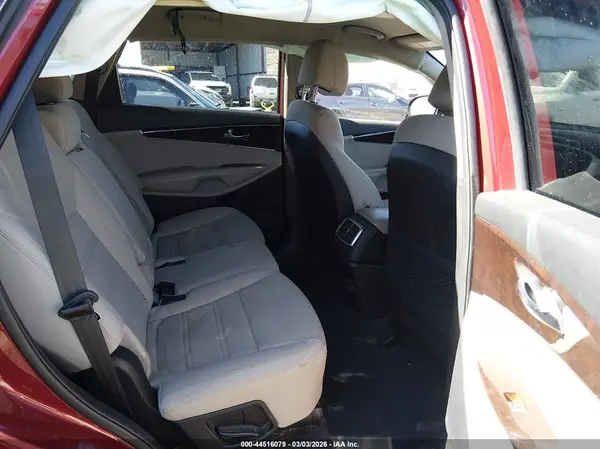 5XYPGDA5XHG284934 2017 KIA SORENTO - Image 8
