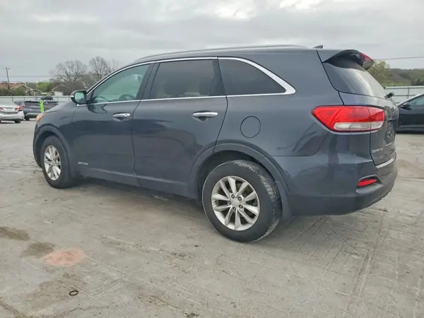 5XYPGDA5XHG302994 2017 KIA SORENTO - Image 2
