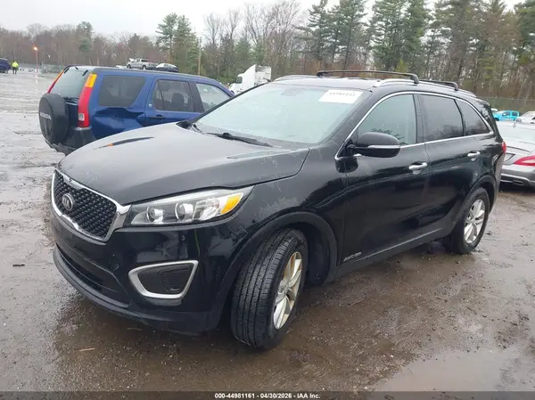 5XYPGDA5XHG307192 2017 KIA SORENTO - Image 2