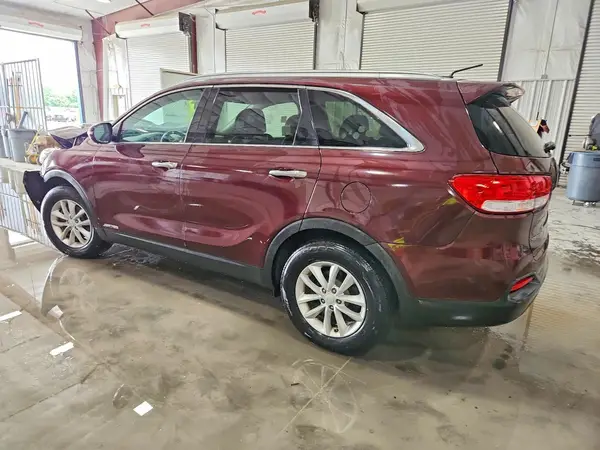 5XYPGDA5XHG313686 2017 KIA SORENTO - Image 2
